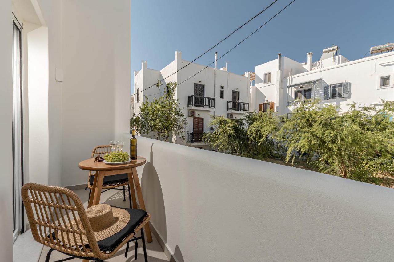 Heavenly Suites & Studios Naxos City Exterior photo