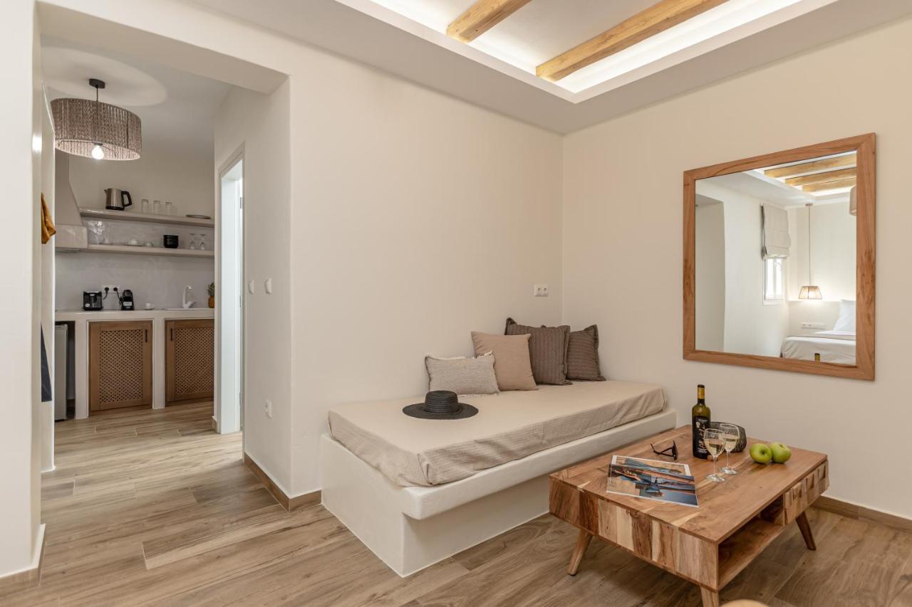Heavenly Suites & Studios Naxos City Exterior photo