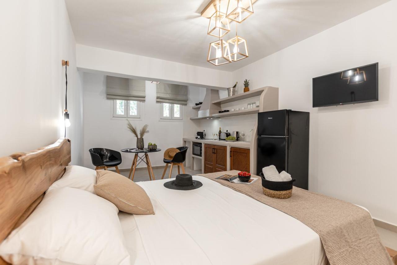 Heavenly Suites & Studios Naxos City Exterior photo