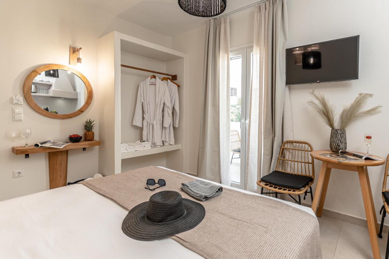 Heavenly Suites & Studios Naxos City Exterior photo