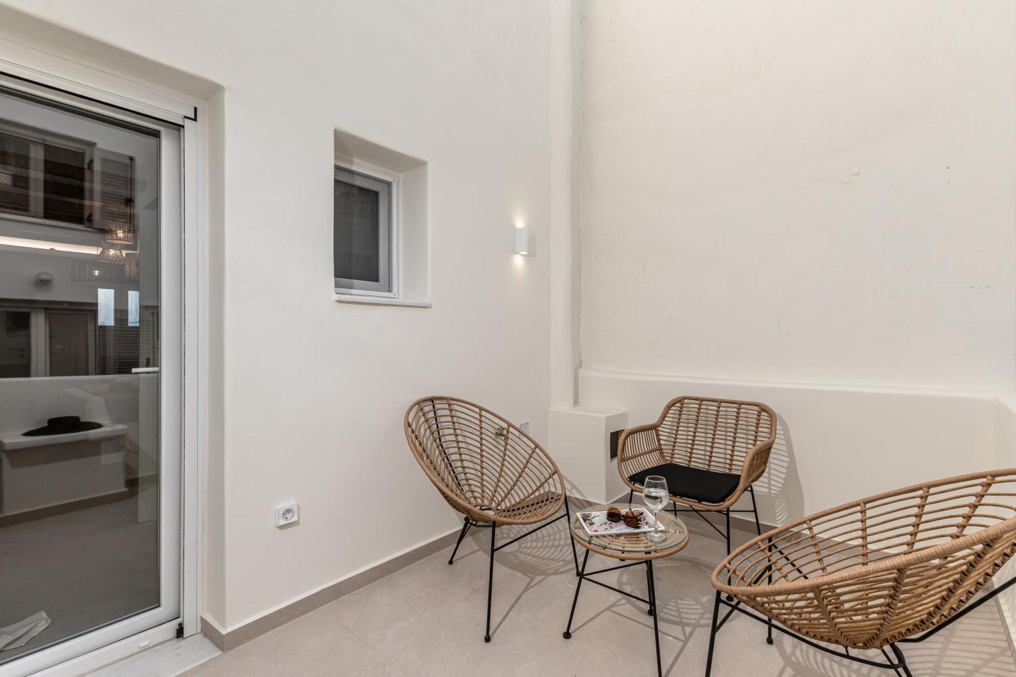 Heavenly Suites & Studios Naxos City Exterior photo